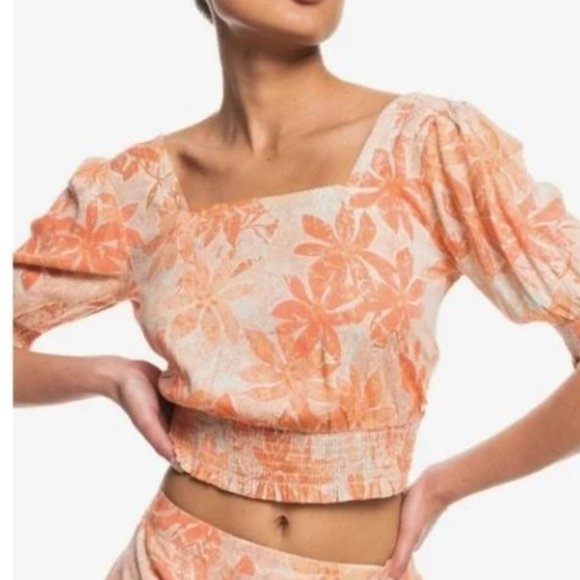 Roxy Million Waves Again Smocked Cropped Floral Top in Orange Peach - Picture 1 of 4